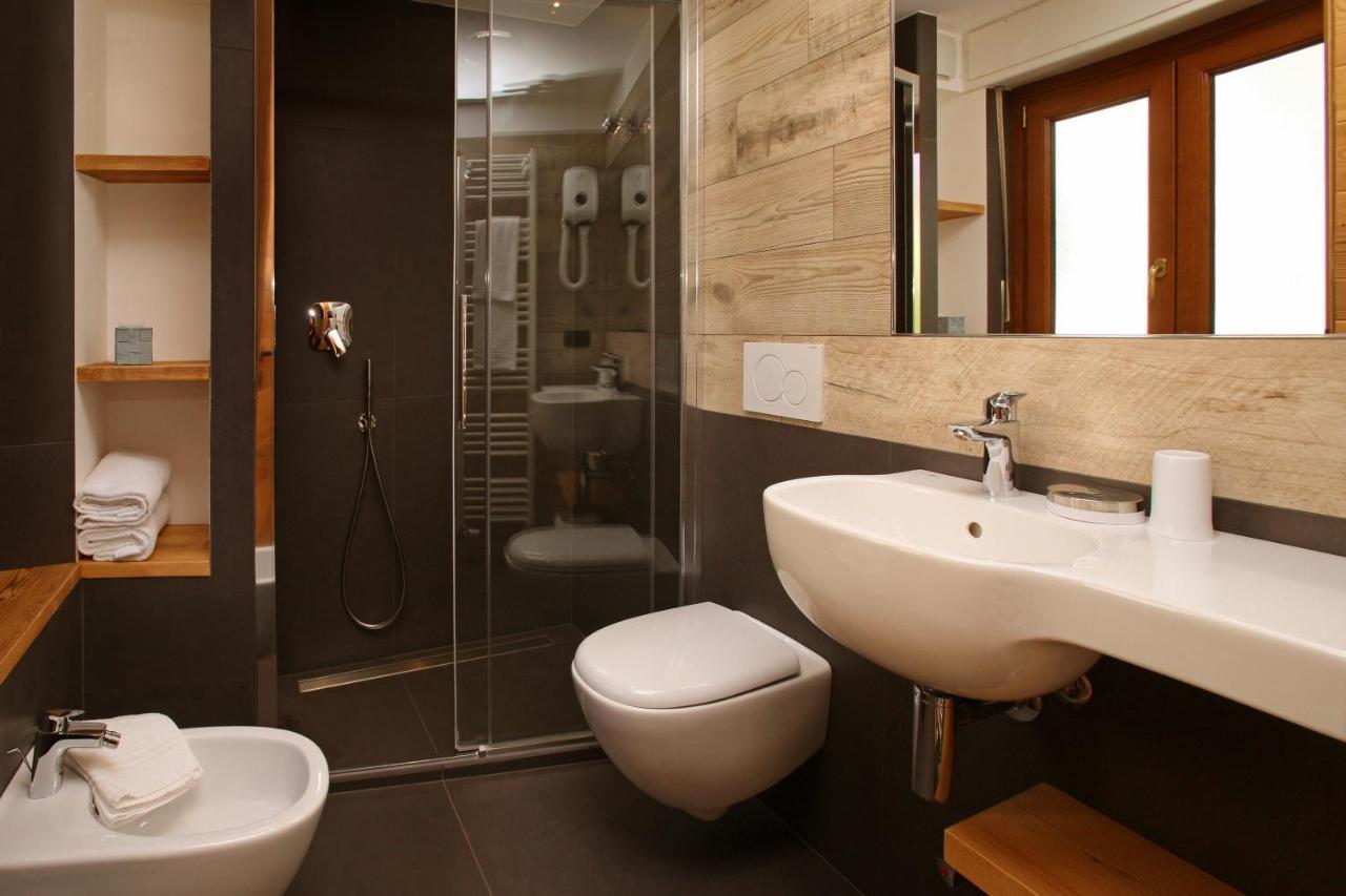 Hotel Biancaneve Oulx المظهر الخارجي الصورة