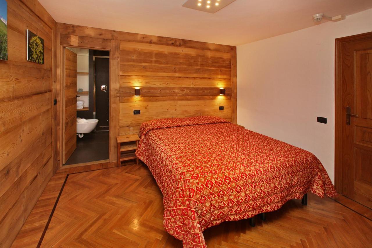 Hotel Biancaneve Oulx المظهر الخارجي الصورة